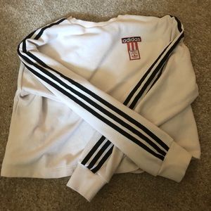 Adidas crewneck